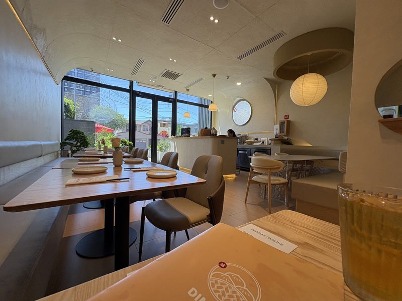 DIM SUM interior